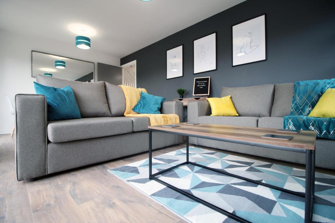 Delft - Spacious Home, High Speed Wi-Fi, Free Parking, Terrace Swindon Buitenkant foto